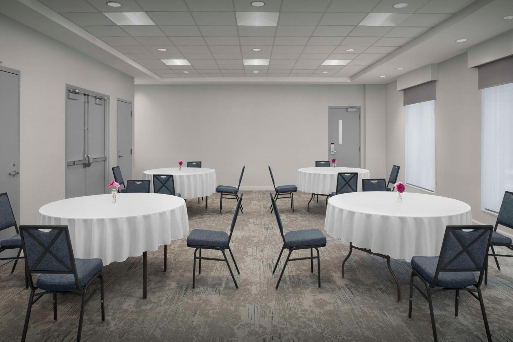 Hilton Garden Atlanta North/johns Creek